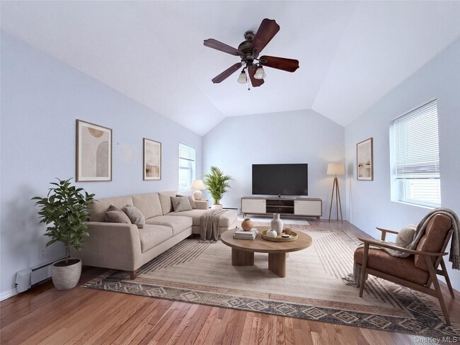 Building Photo - 20 Devoe St