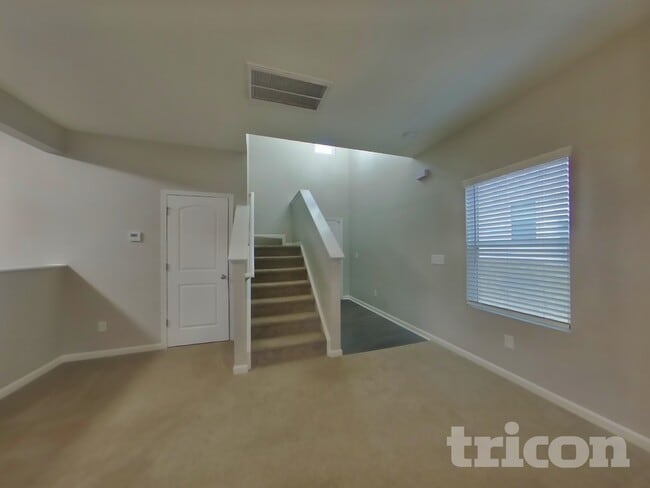 Building Photo - 115 Clove Hitch Dr