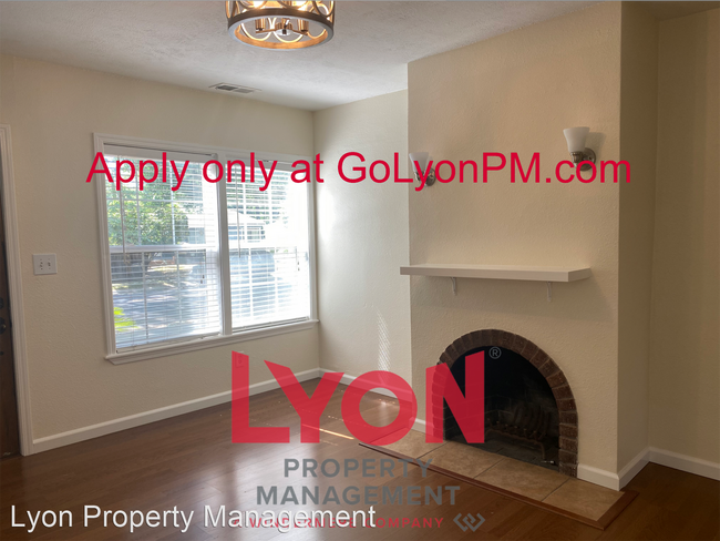 Building Photo - 1 br, 1 bath House - 2793 Freeport Blvd.