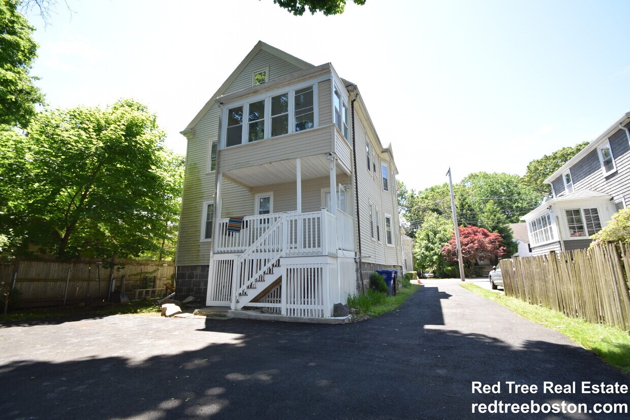 Primary Photo - 48 Blue Hill Terrace St