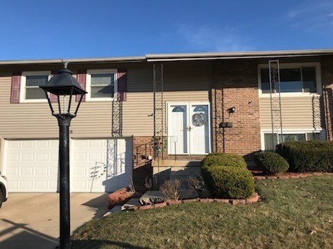 Foto principal - 3535 Treaty Ln