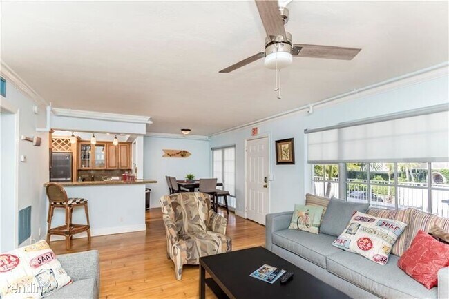 Building Photo - 2 br, 2 bath House - 801 Andrews Ave # 1-8
