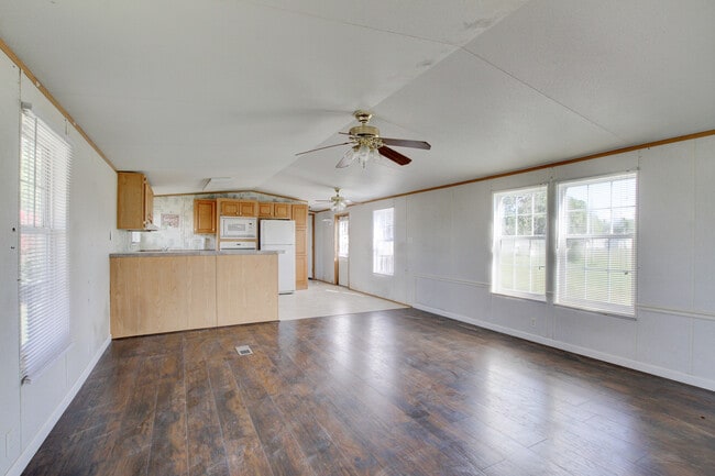 Building Photo - 295 Seays Rd