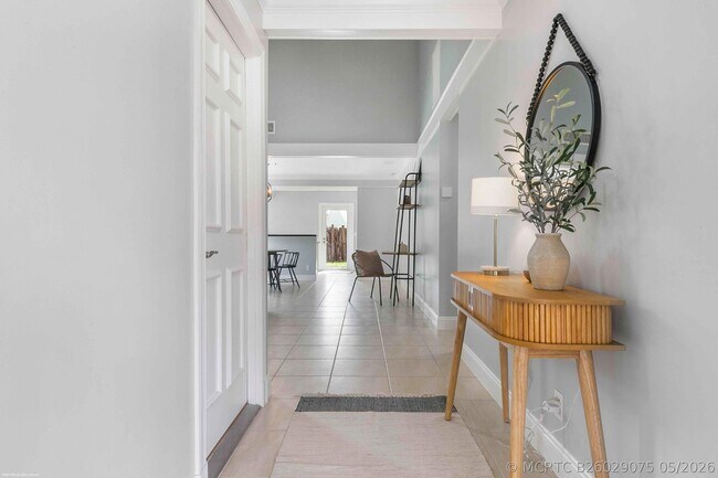 Foto del edificio - 522 Goldenwood Way