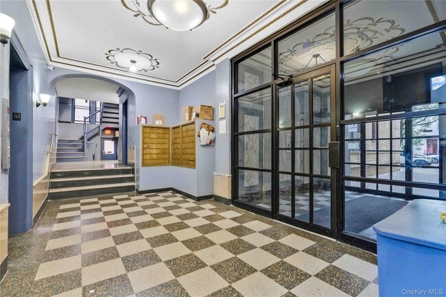 Foto del edificio - 86-03 102nd St