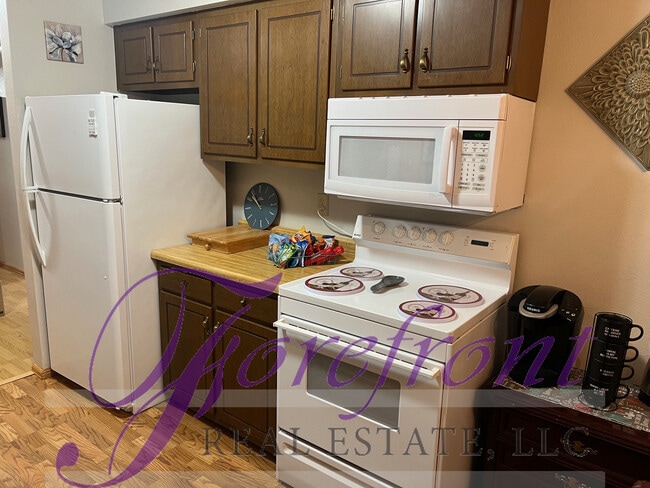 Foto del edificio - 4440 S Poplar St