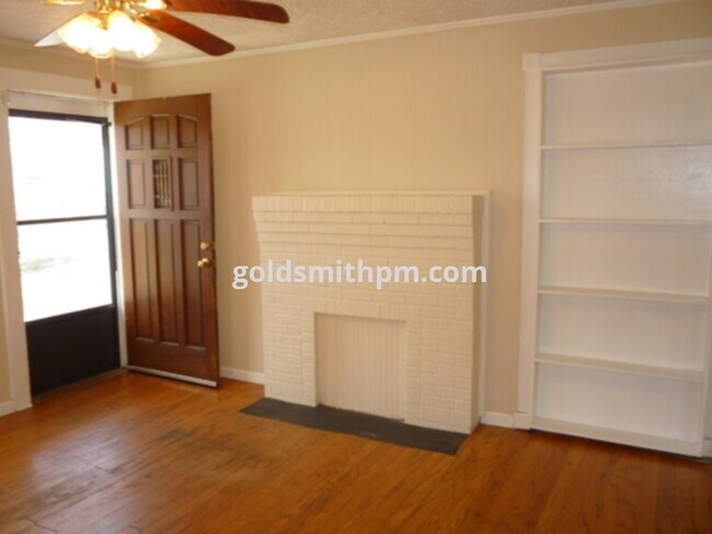 Building Photo - 236 Clemson Ave