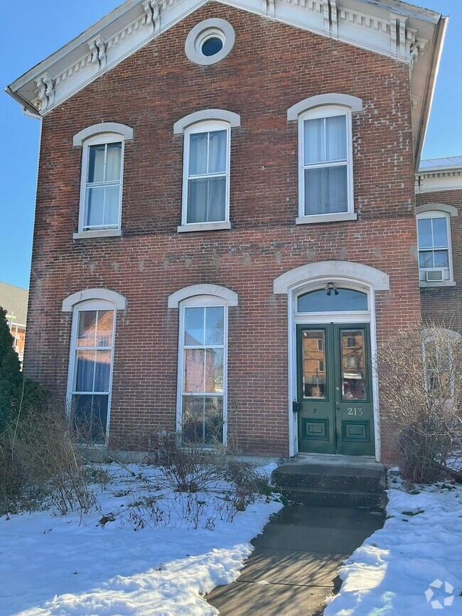 Homes for rent near North Cedar Mechanicsville Elementary Center