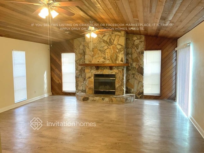 Foto del edificio - 6774 88th Ave N