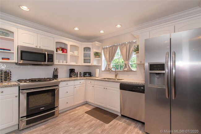 Foto del edificio - 1333 Dewey St