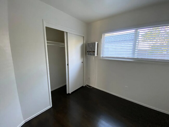 Building Photo - 775 Leonard St