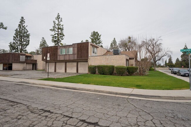 Foto del edificio - SW- condo 2bed-1 bath attached 1 car garage