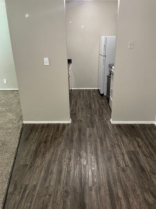 Foto del edificio - 2417 E 55th Pl