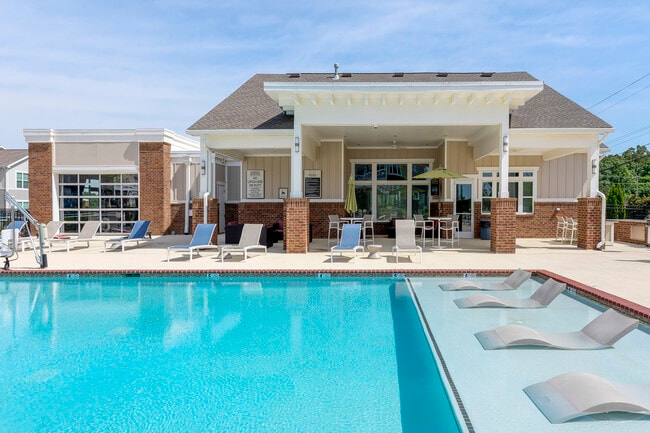 Building Photo - The Villas at Germantown Apartments