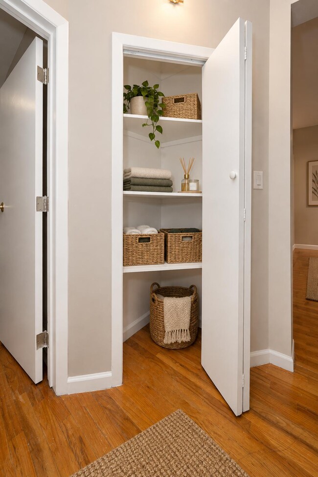 Building Photo - East 7th Street