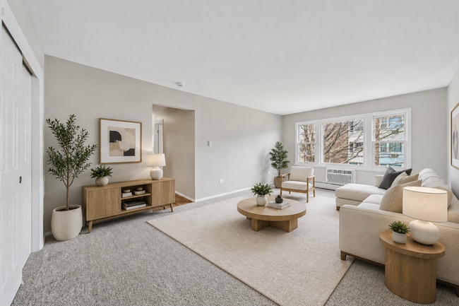Building Photo - Eden Prairie