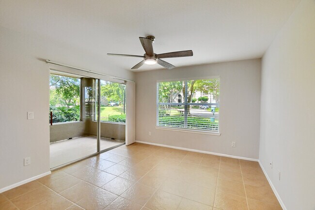 Foto del edificio - 1745 Palm Cove Blvd