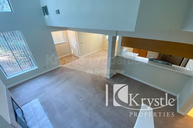 Building Photo - 206 Sea Crest Cir