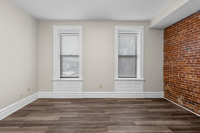 Foto del edificio - 1015 Ann Ave