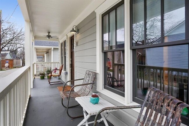 Building Photo - 87 Chester Ave SE