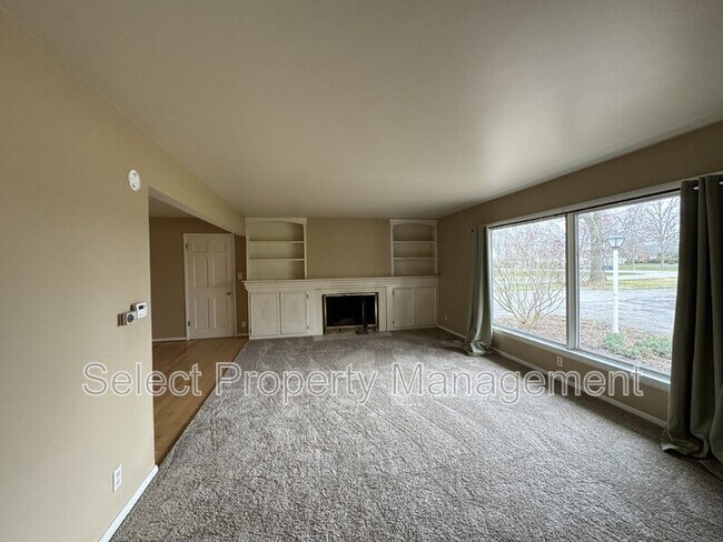 Building Photo - 5437 Covington Rd