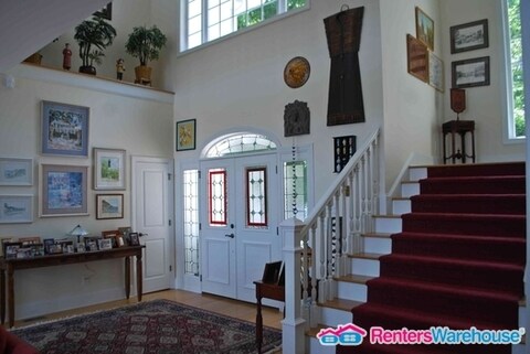 Foto del edificio - 20 Lakeshore Dr