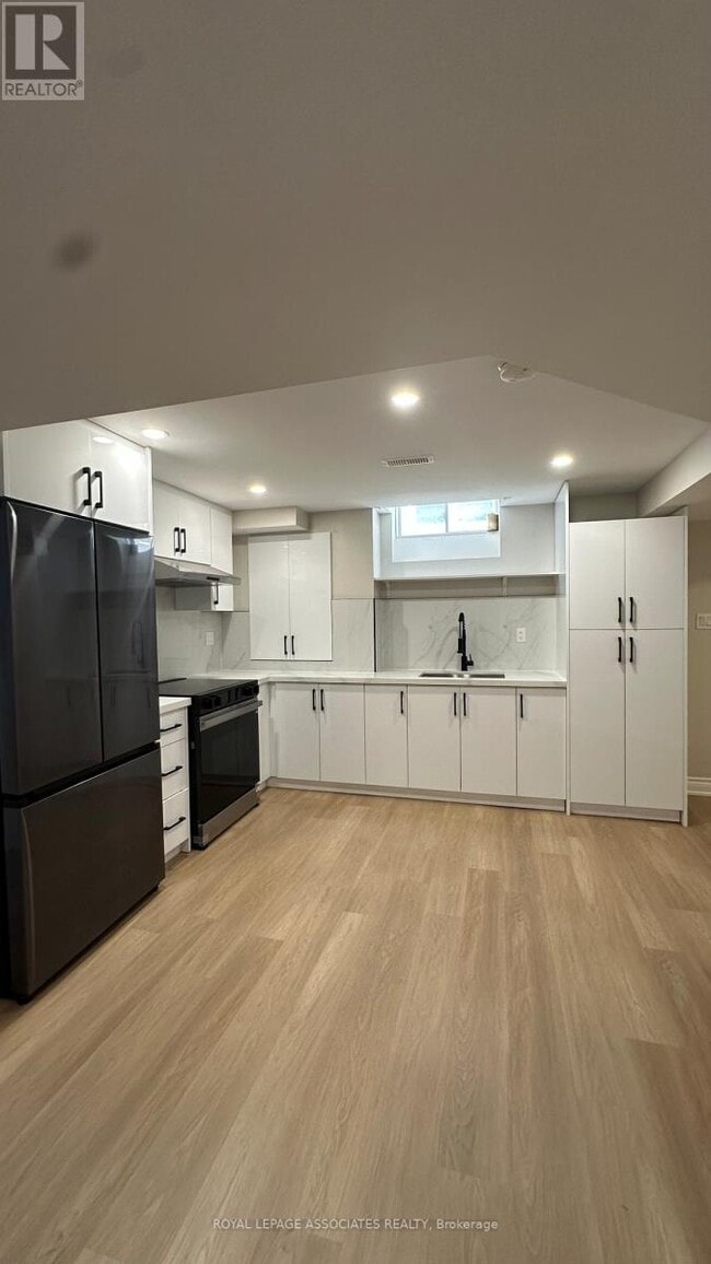 Building Photo - 1108 Skyridge Blvd