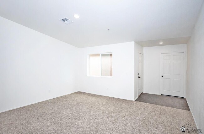 Foto del edificio - 7361 E 38th Ln