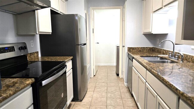 Foto del edificio - 8787 Brae Acres Rd