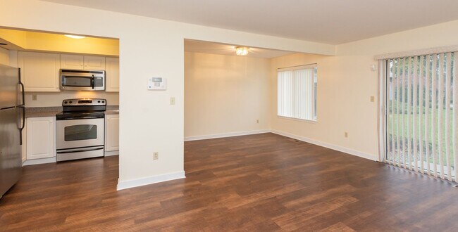 Foto del interior - Rent in North Haven, convenient to everything!
