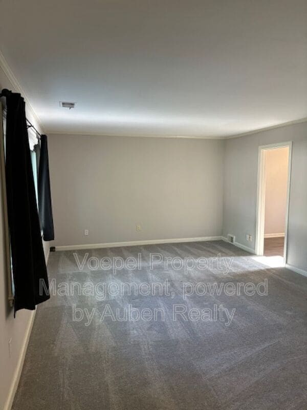 Building Photo - 7511 Rainbow Dr