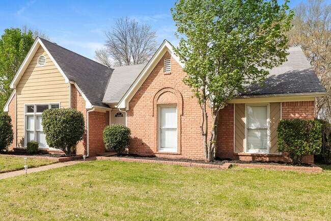 Foto del edificio - 8400 Timber Creek Dr