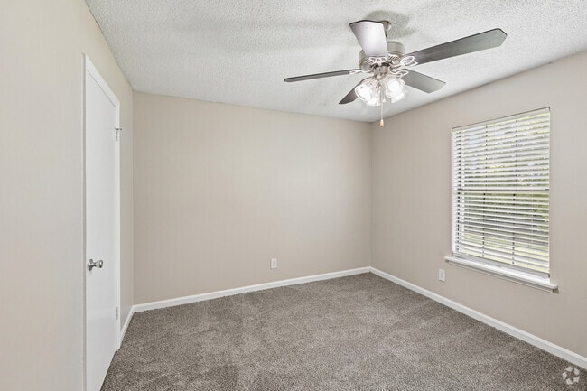 Apartamento Sloan de 1 dormitorio y 1 baño - 550 pies cuadrados - Dormitorio - The Dempsey