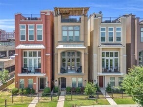 Building Photo - 1376 Arch Pl