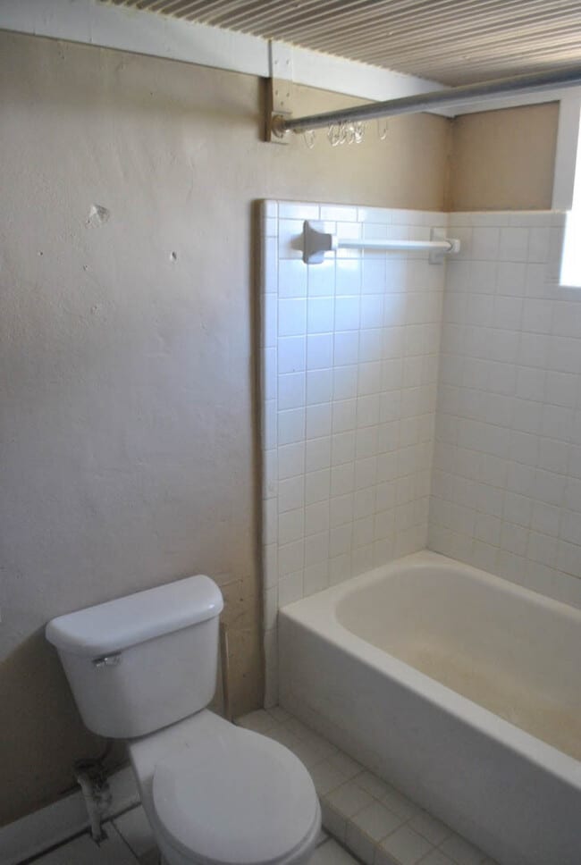 Building Photo - Great one bedroom home