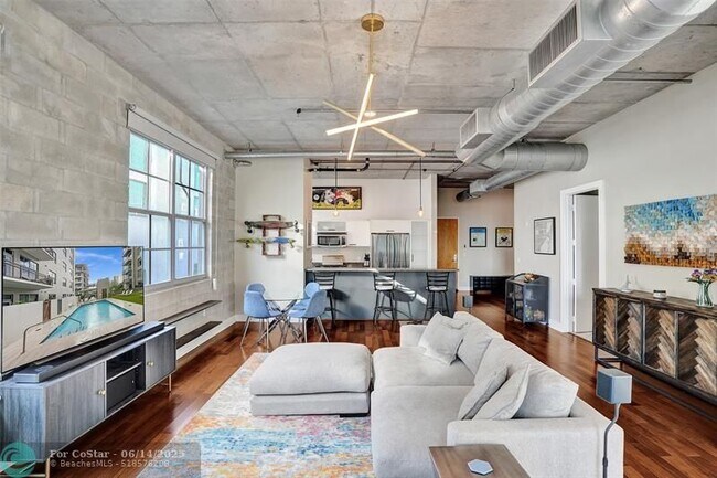 Foto del edificio - 411 NW 1st Ave