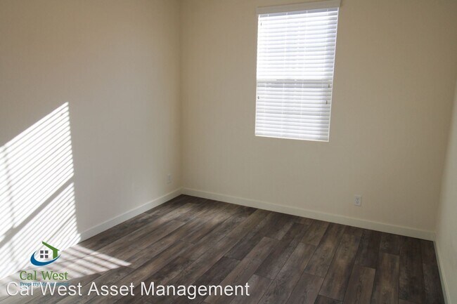 Building Photo - 4 br, 3 bath House - 1255 Qualteri Way