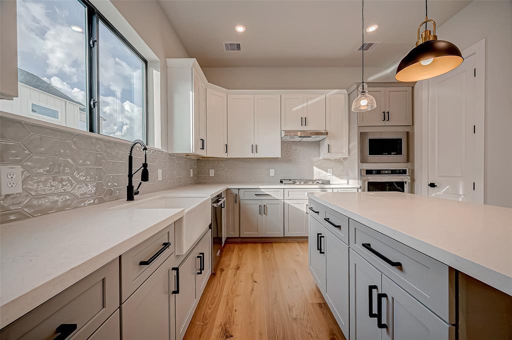 Foto principal - 1222 W 24th St
