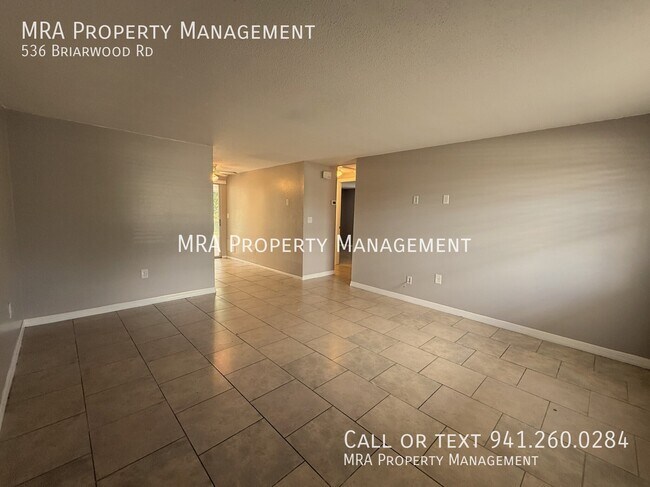 Foto del edificio - 536 Briarwood Rd