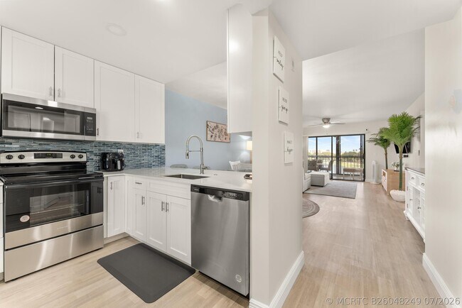 Foto del edificio - 14500 Stirling Way