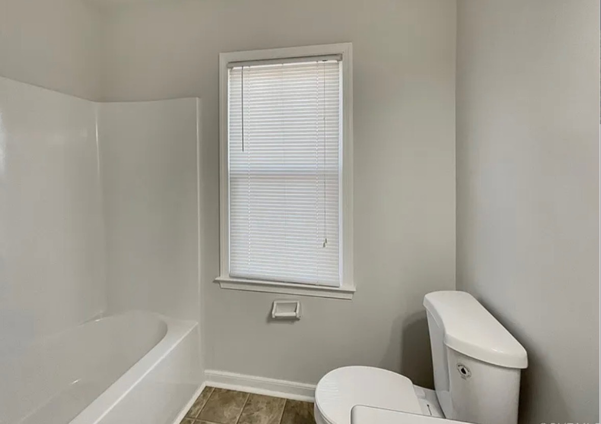 Foto principal - 7505 Whirlaway Dr