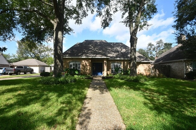 Building Photo - 1711 Earl of Dunmore St