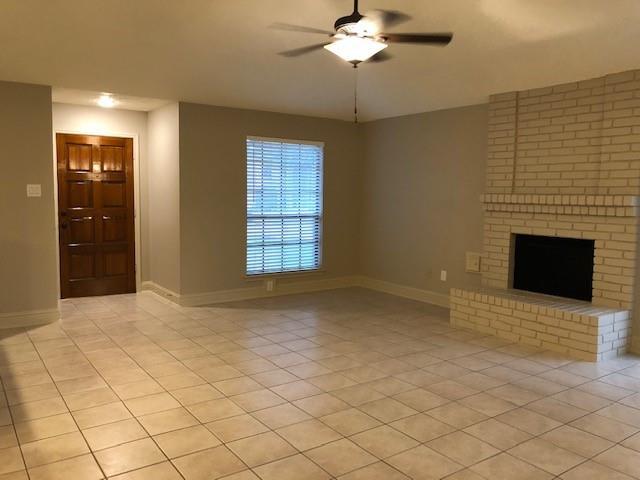 Foto del edificio - 12323 Glenmeadow Dr