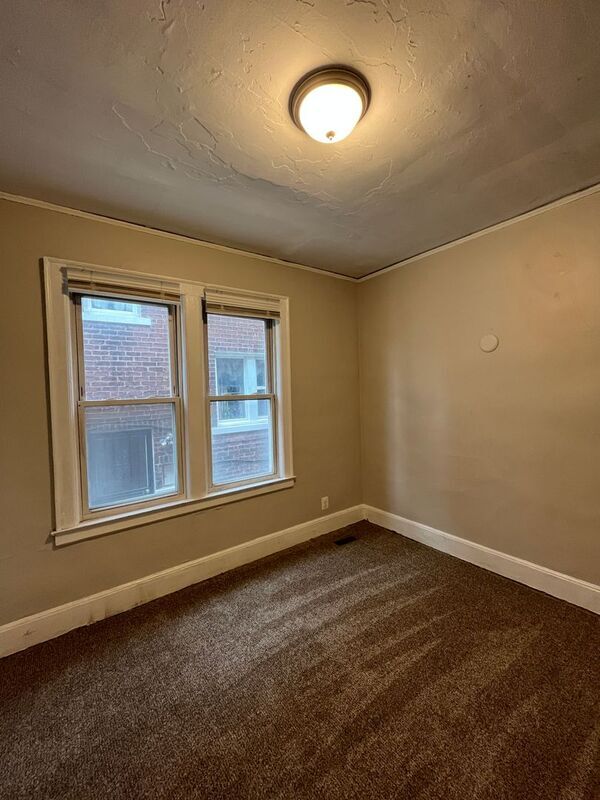 Foto del edificio - 3224 Calvert Ave