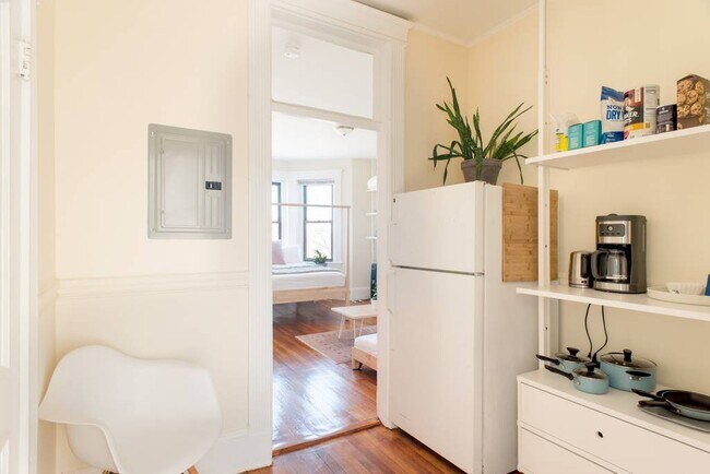 Building Photo - 1318 Commonwealth Ave