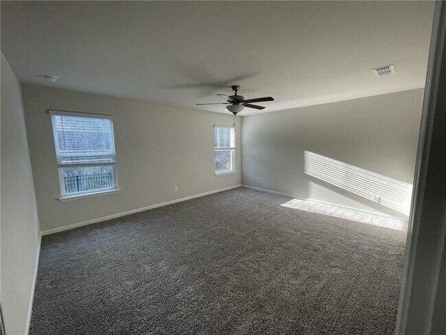 Building Photo - 108 Cedar Ln