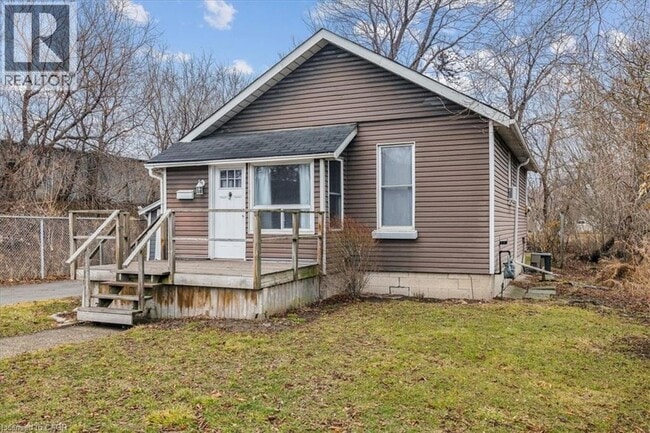 Building Photo - 7 N Park Ave