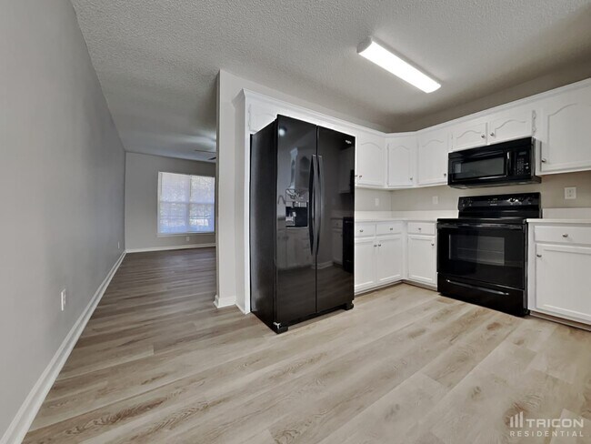 Foto del edificio - 795 Piney Ct