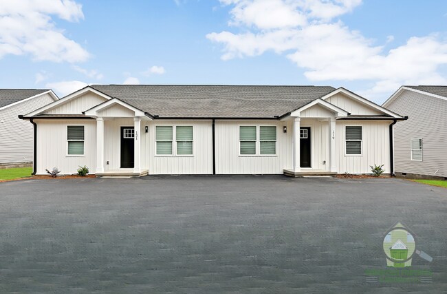 Building Photo - 119 Lyman Lodge Rd