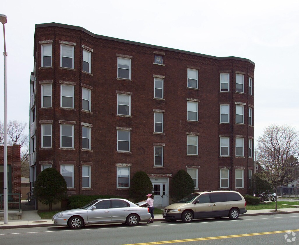 Foto del edificio - 801 Chicopee St